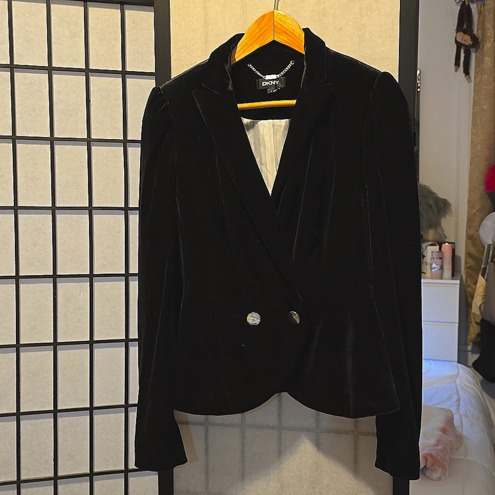 DKNY black velvet coat size 4